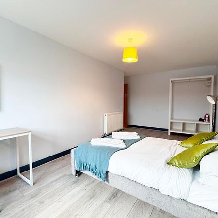 The Sunset Apartment - Margate Beach - By Goldex Coastal Breaks Zewnętrze zdjęcie
